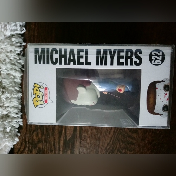 Michael Meyers Funko Pop Hot Topic Exclusive - Picture 2 of 3